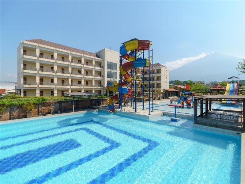 Reddoorz Resort Premium @ Sangkan Hurip Кунинган Экстерьер фото