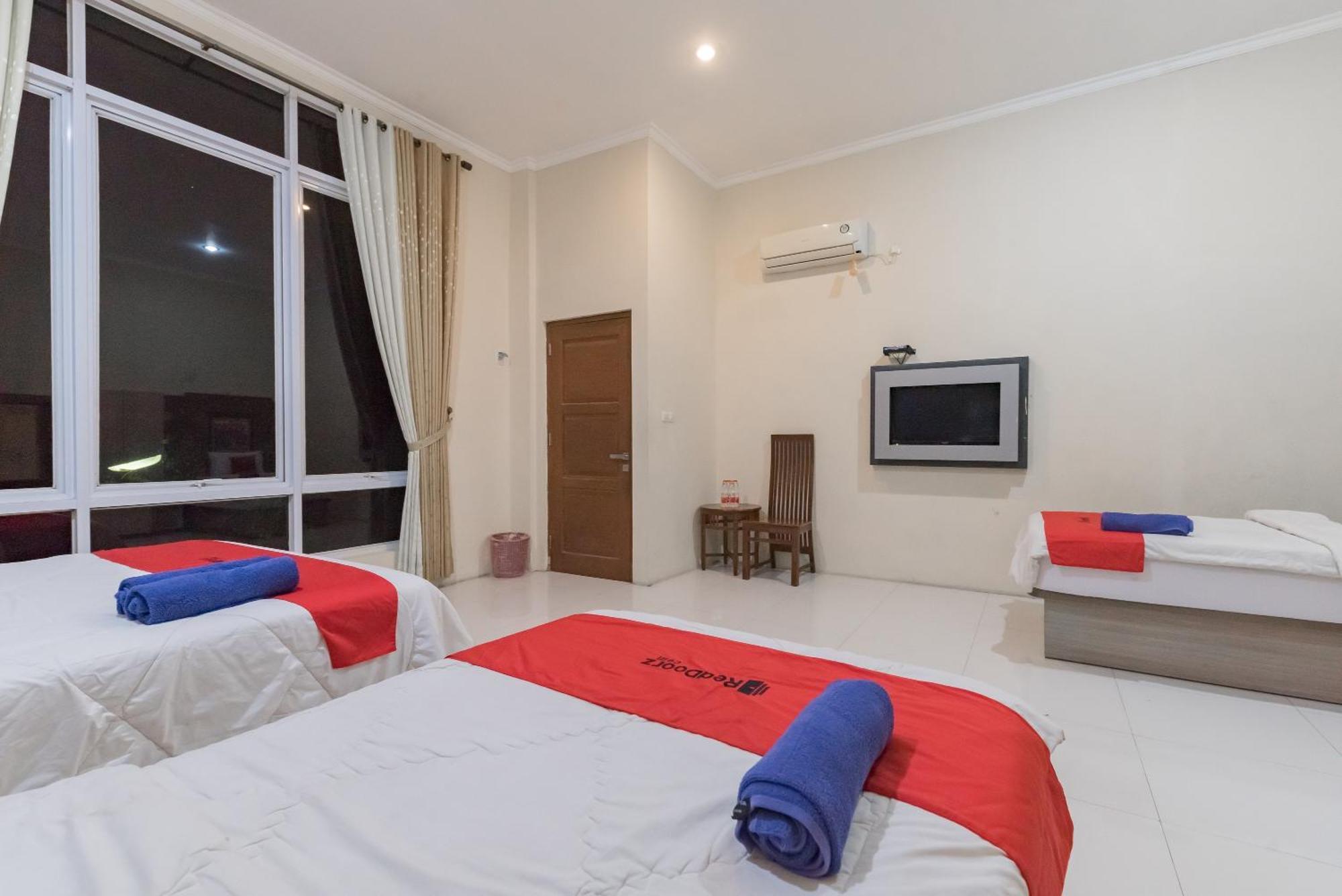 Reddoorz Resort Premium @ Sangkan Hurip Кунинган Экстерьер фото