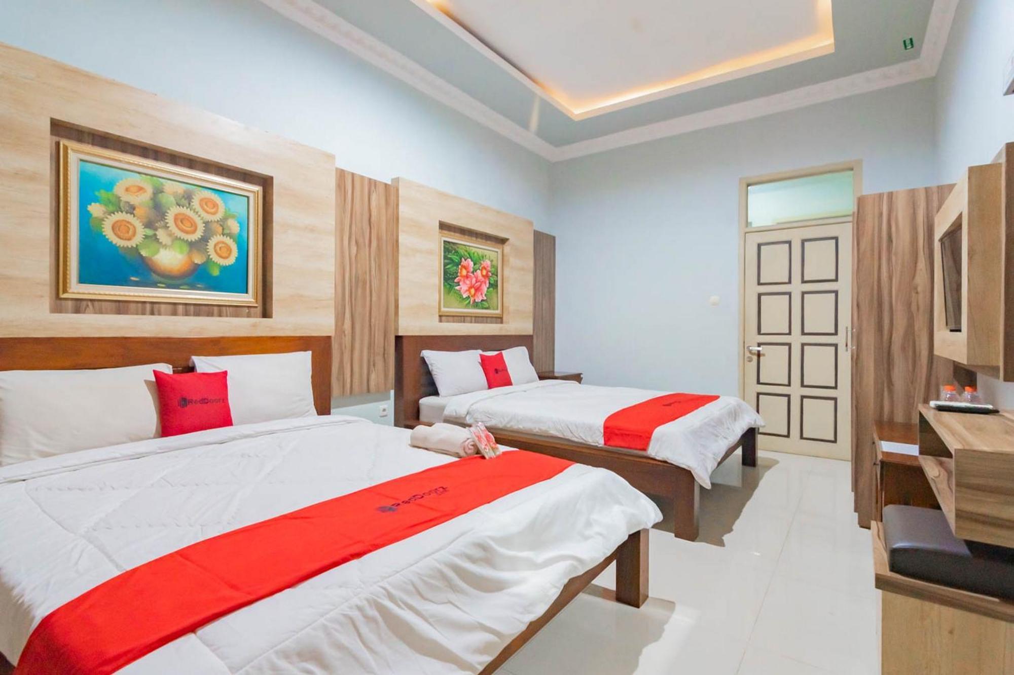 Reddoorz Resort Premium @ Sangkan Hurip Кунинган Экстерьер фото
